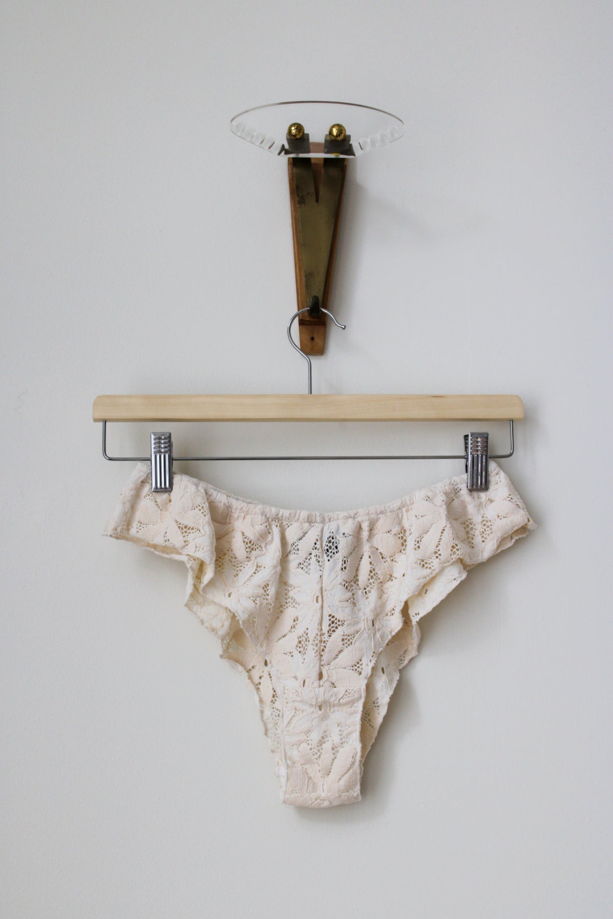 Tanga Cucu Dentelle Marguerite