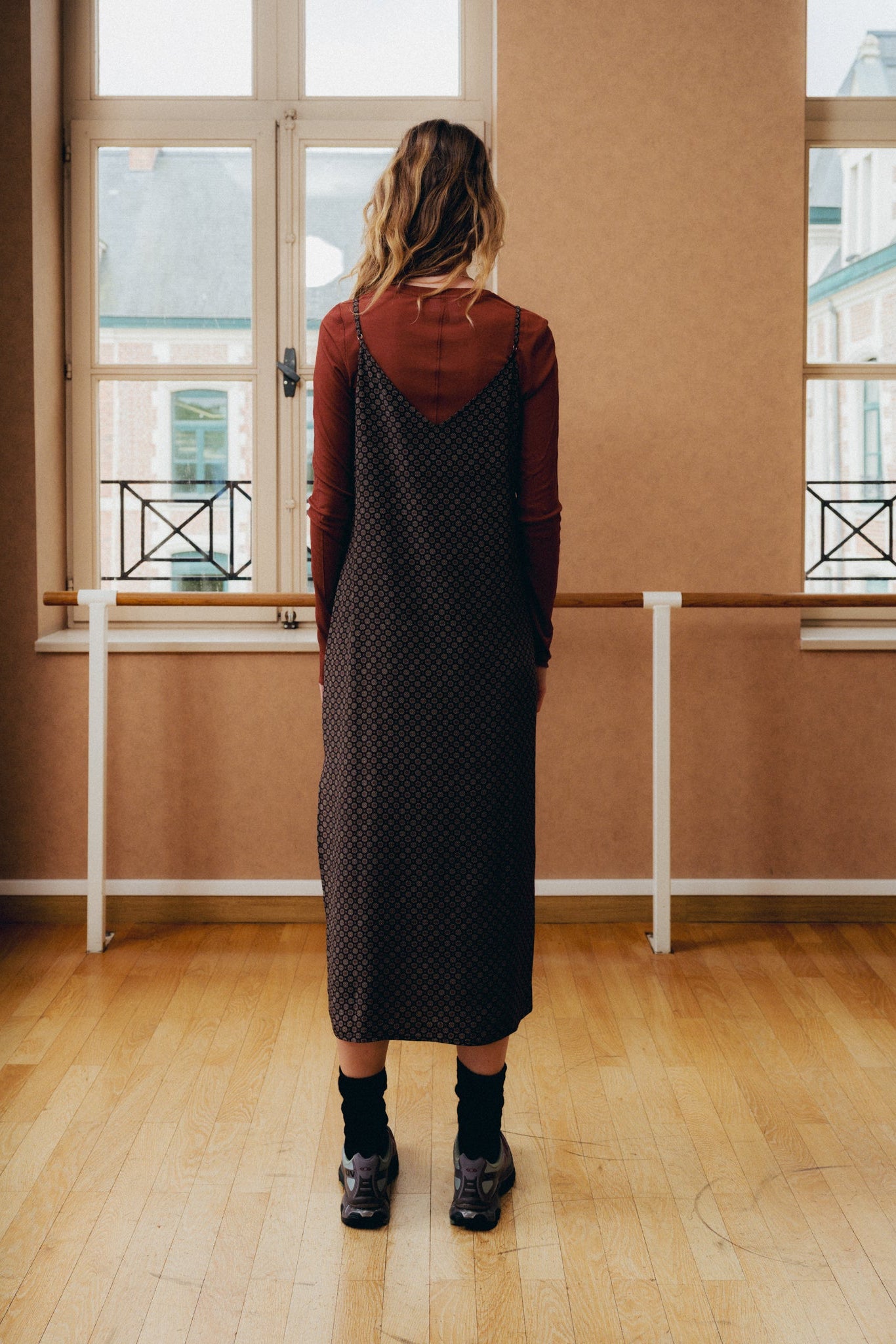 Robe Madonna Cravate