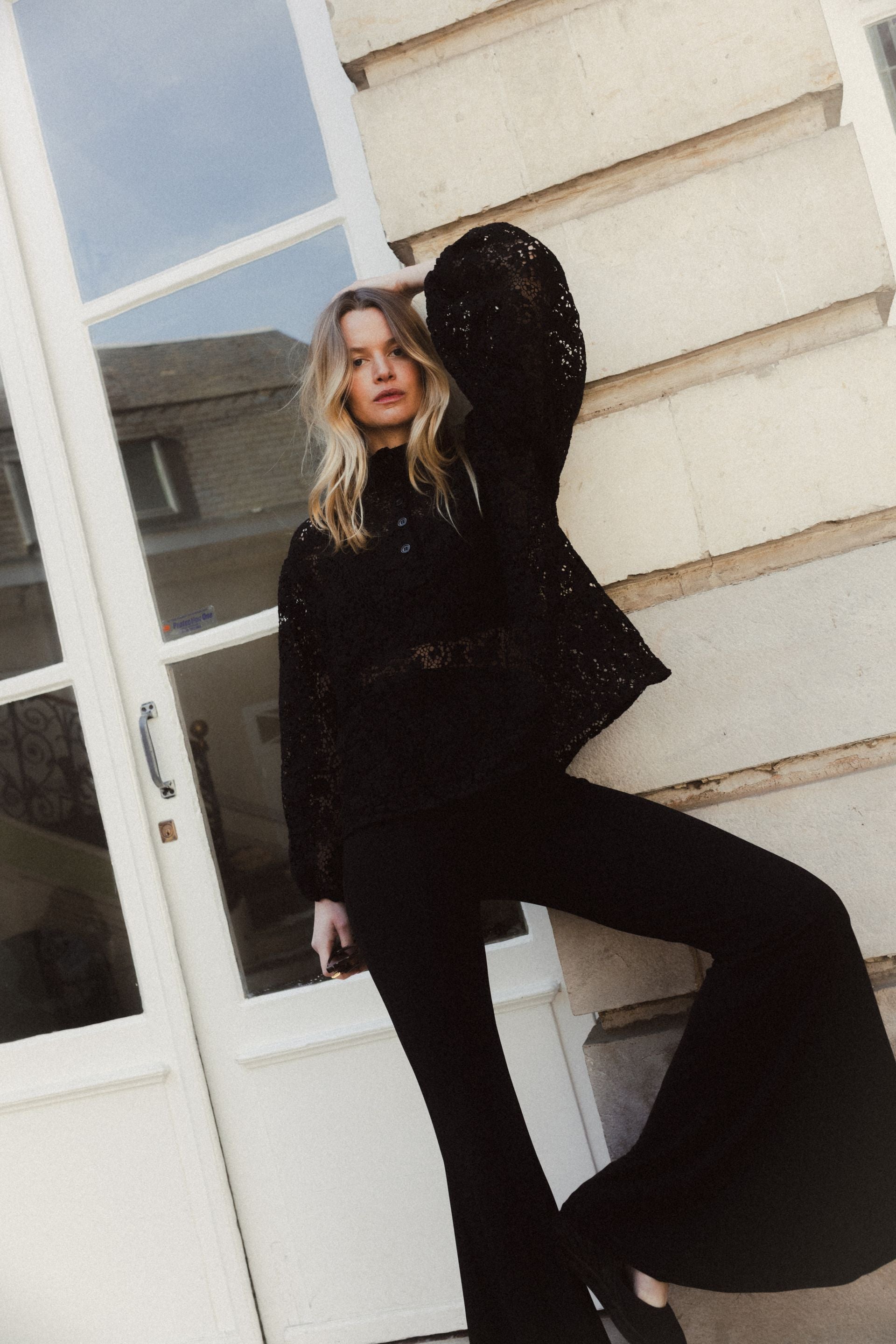 Blouse Fame Guipure Noire