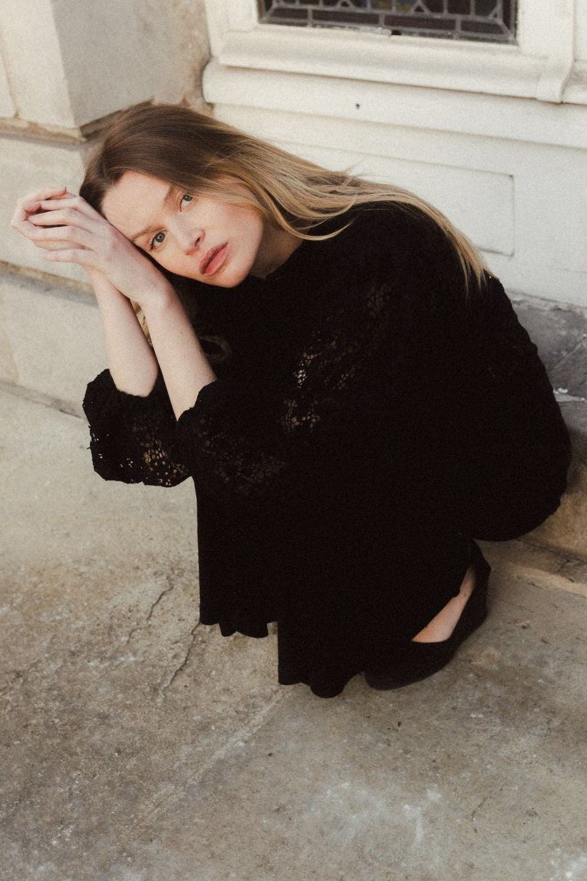 Blouse Fame Guipure Noire