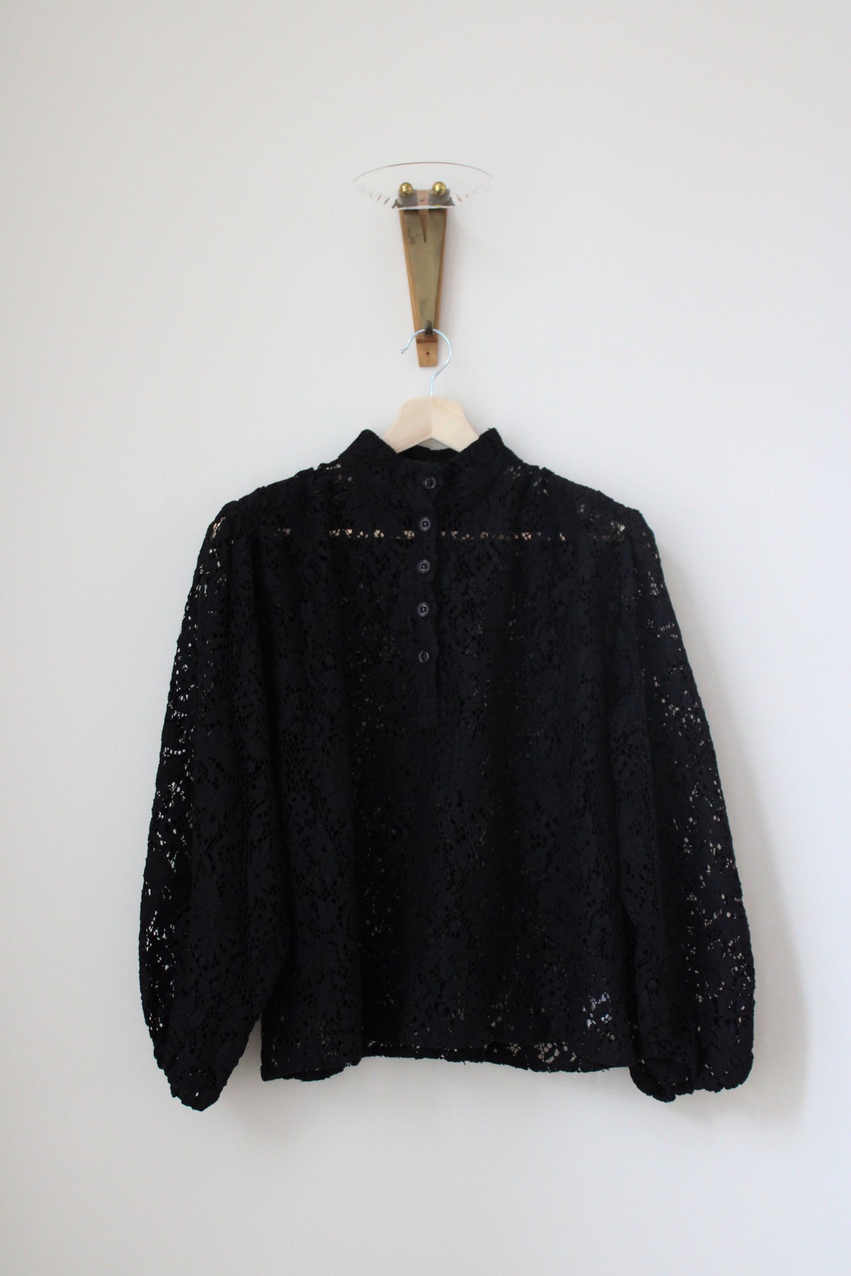 Blouse Fame Guipure Noire