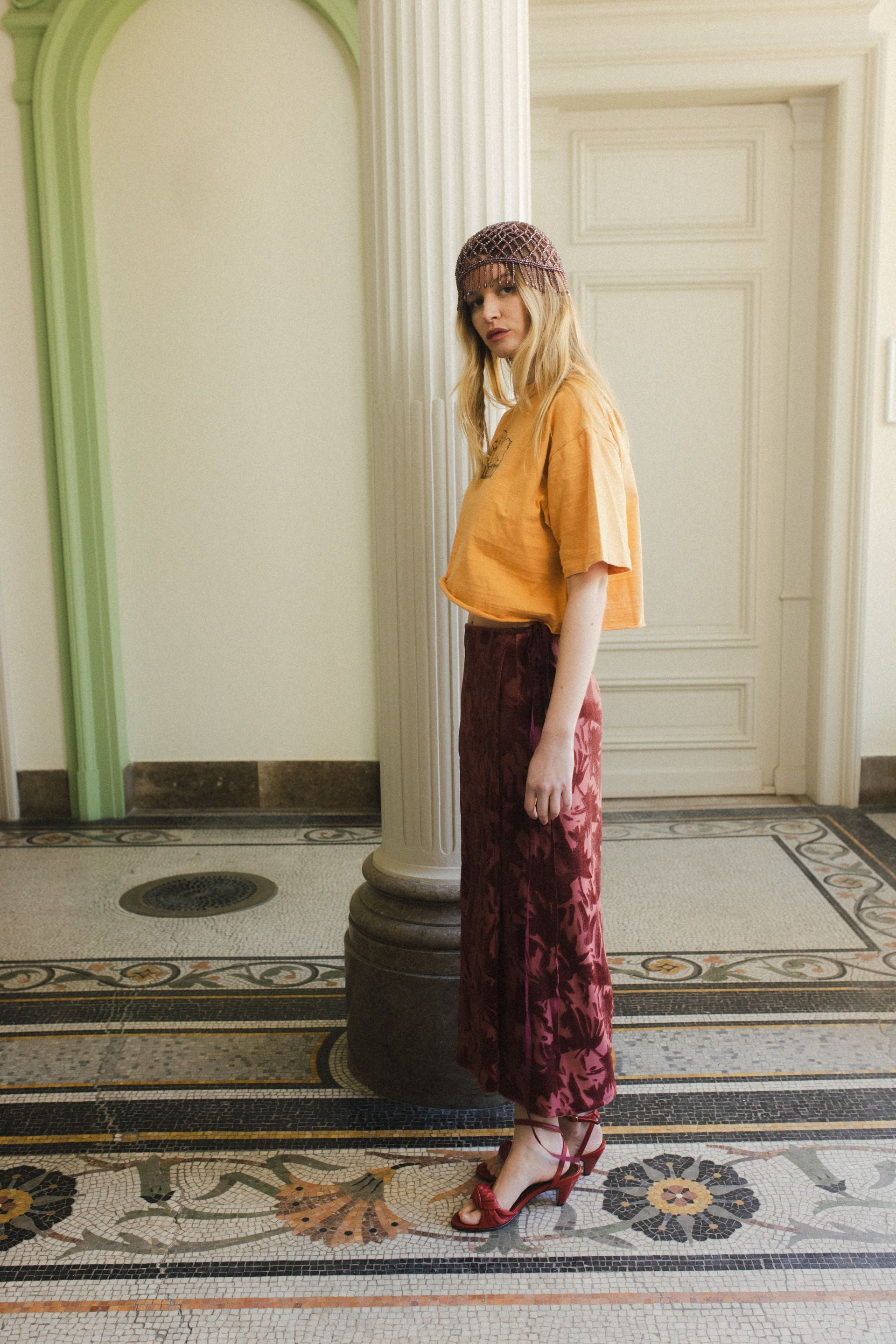 Bonnet de perles vieux rose