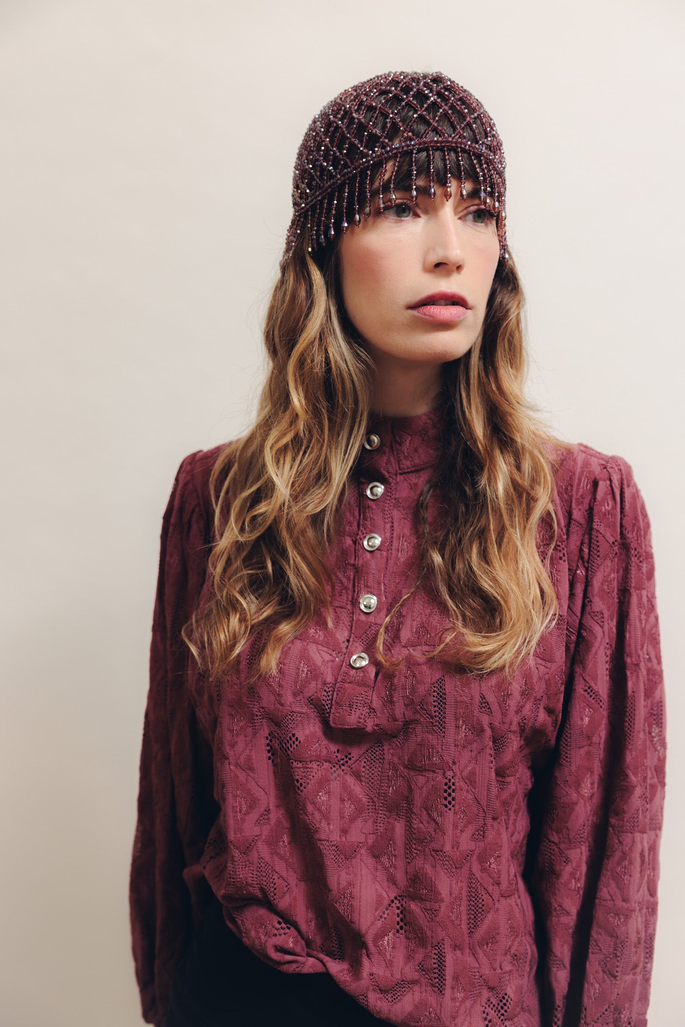 Bonnet de perles vieux rose